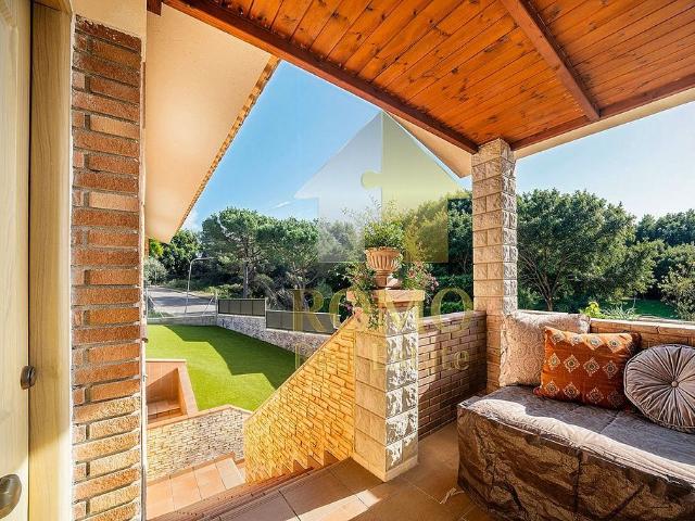 Chalet en venta en calle Pimpinella, Bigues i Riells, de 177 m² 4 habitaciones por 550.000