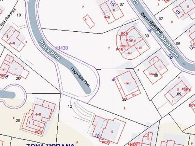 Chalet en venta en calle Pins Dels, Roca del Vallès, la, de 454 m² 5 habitaciones por 380.000