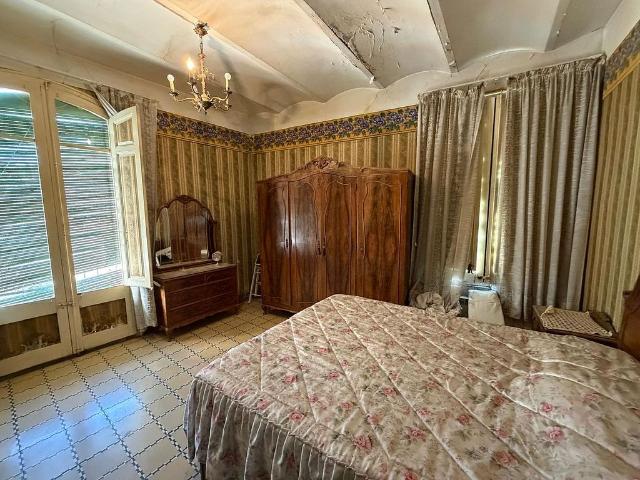 Chalet en venta en calle Piques de Les, Vallclara, de 288 m² 4 habitaciones por 179.900