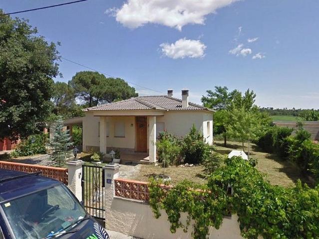 Chalet en venta en calle Premià de Mar, Santa Coloma de Farners, de 69 m² 3 habitaciones por 159.000