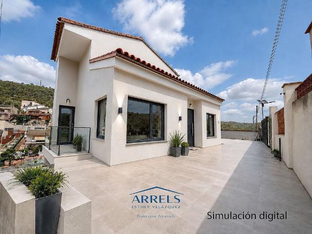 Chalet en venta en calle Principal, Canyelles, de 75 m² 3 habitaciones por 225.000
