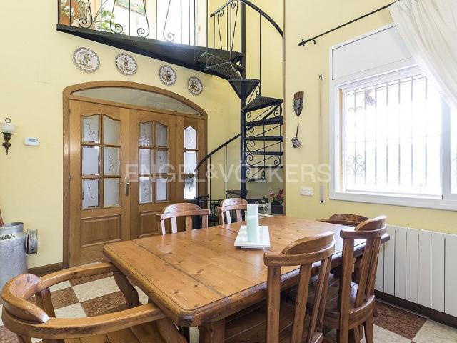 Chalet en venta en calle Puig de Les Forques, Canyelles, de 316 m² 3 habitaciones por 380.000