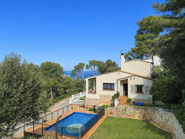 Chalet en venta en calle Rec de Sa Tuna, Begur, de 146 m² 3 habitaciones por 795.000