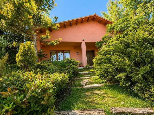 Chalet en venta en calle Reina Margarida de Prades, Prades, de 354 m² 3 habitaciones por 480.000