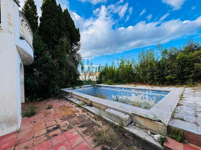 Chalet en venta en calle Ribagorza, Llançà, de 172 m² 4 habitaciones por 374.000