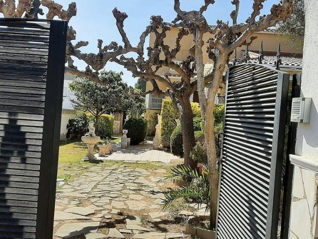 Chalet en venta en calle Telègraf, Vendrell, El, de 140 m² 7 habitaciones por 340.000