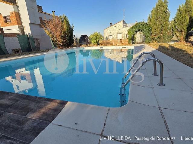 Chalet en venta en calle Terme de Grealo, Lleida, de 58 m² 2 habitaciones por 195.000