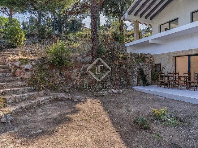 Chalet en venta en avenida Del Mas Nou, Castell Platja d´Aro, de 230 m² 5 habitaciones por 720.000