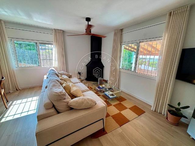 Chalet en venta en calle València, Lloret de Mar, de 110 m² 4 habitaciones por 389.000