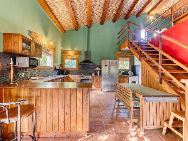 Chalet en venta en calle Valle Inclãn, Sils, de 246 m² 3 habitaciones por 399.000
