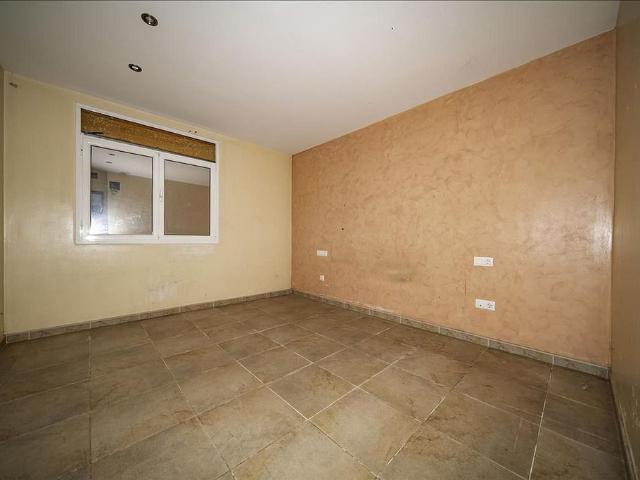 Chalet en venta en calle Vent, Santa Coloma de Farners, de 230 m² 5 habitaciones por 285.000