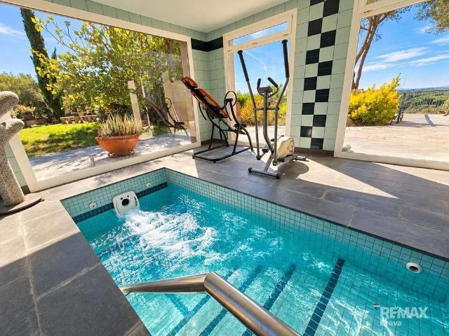 Chalet en venta en calle Vias Verdes del Carrilet Girona Sant Feliu de Guixols, Llambilles, de 195 m² 3 habitaciones por 590.000
