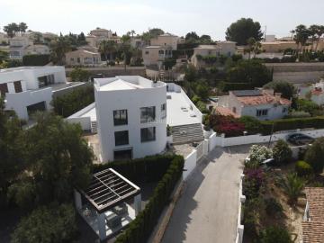 Chalet en venta en Calp, Benicolada Las Adelfas. Chalets.
