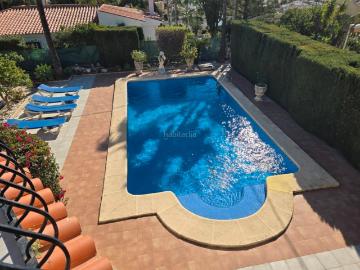 Chalet en venta en Calp, Marisol Park Ortembach Los Almendros. Chalets.