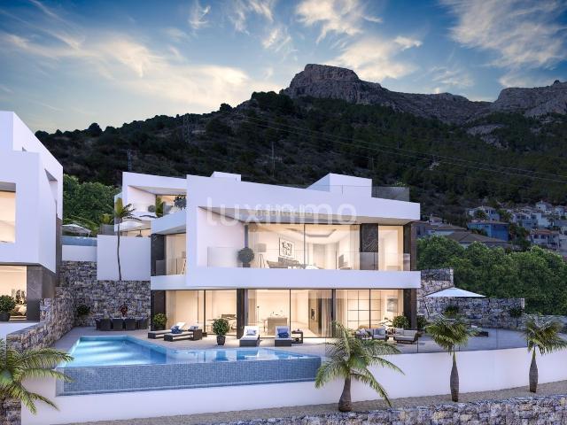 Chalet en venta en Calp, Oltamar Cucarres. Moderna villa de lujo con vistas panorámicas en Calpe. Chalets.