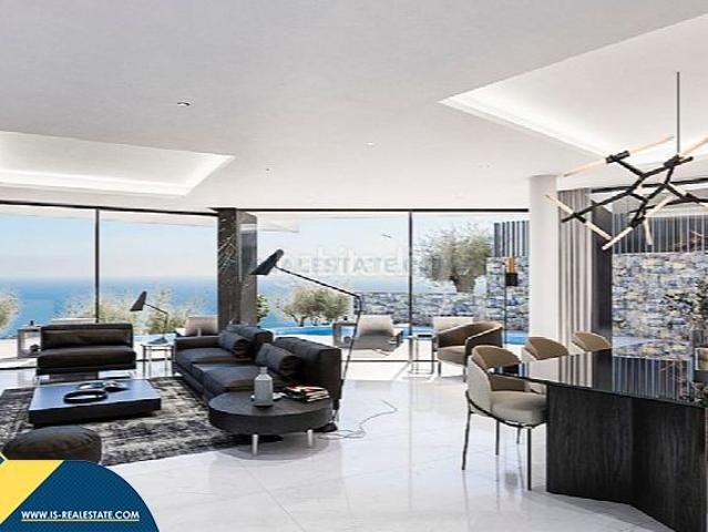 Chalet en venta en Calp, Oltamar Cucarres. Casas con piscina privada en construcción en Calpe, provincia de Alicante. 4 habitaciones 410 m² 1,5 kilómetros del mar. Chalets.