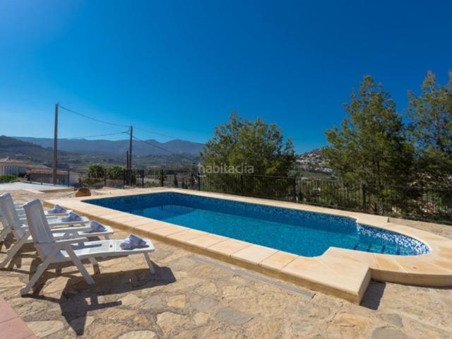 Chalet en venta en Calp, Pueblo. Chalets.