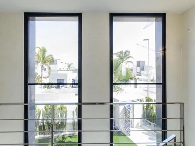 Chalet en venta en Campoamor, Alicante Costa Blanca