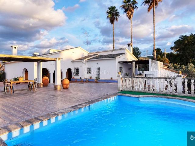 Chalet en venta en Canals. Chalets.