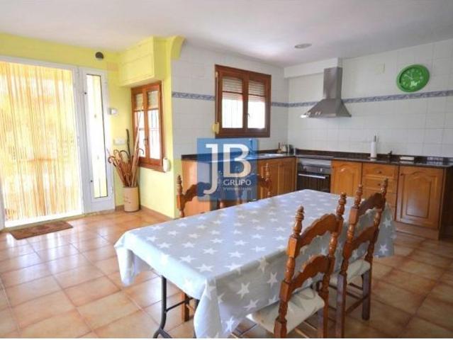 Chalet en Venta en Canals, Valencia