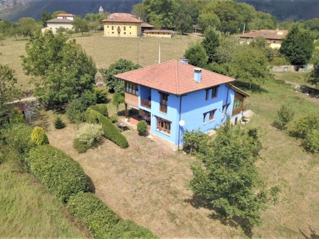 Chalet en venta en Cangas de Onís. CASA ASTURIANA CON ESTUPENDAS VISTAS I CANGAS DE ONIS. Chalets Cangas de.