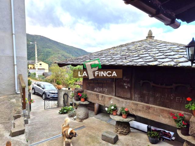 Chalet en venta en Cangas del Narcea. Cangas del NarceaChalet. Chalets Cangas del.