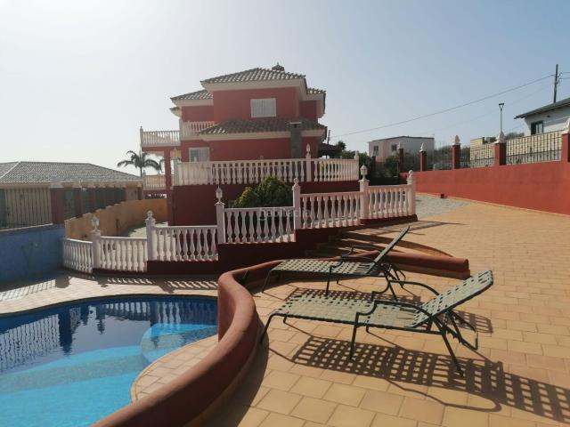 Chalet en venta en Candelaria, Araya. Un oasis de paz y exclusividad. Chalets.