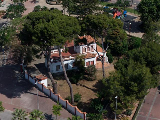 Chalet en venta en Canet d´en Berenguer. Villa junto al antiguo Faro de Canet. Chalets Canet d´en.