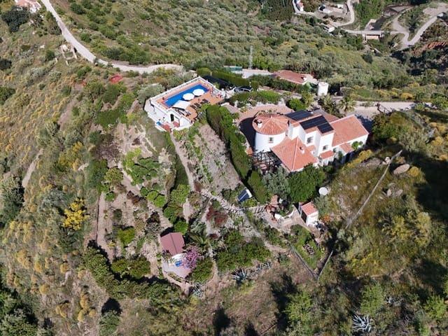 Chalet en venta en Canillas de Aceituno, Málaga