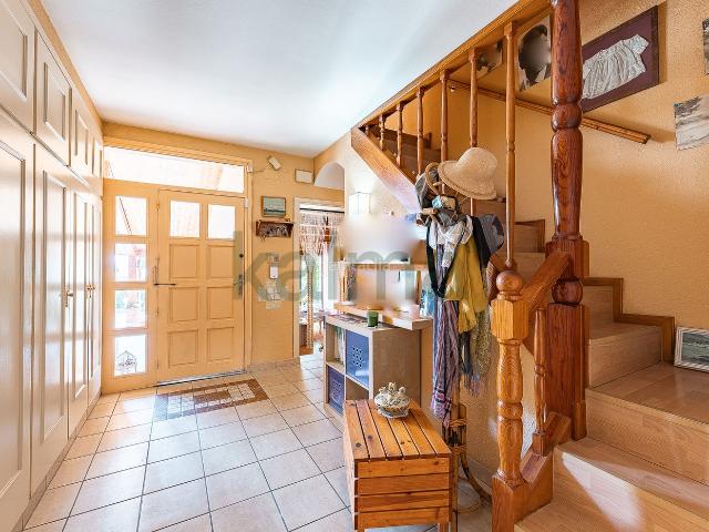 Chalet en venta en Canovelles. NUDA PROPIEDAD en venta en Calle Can Duran. Chalets.