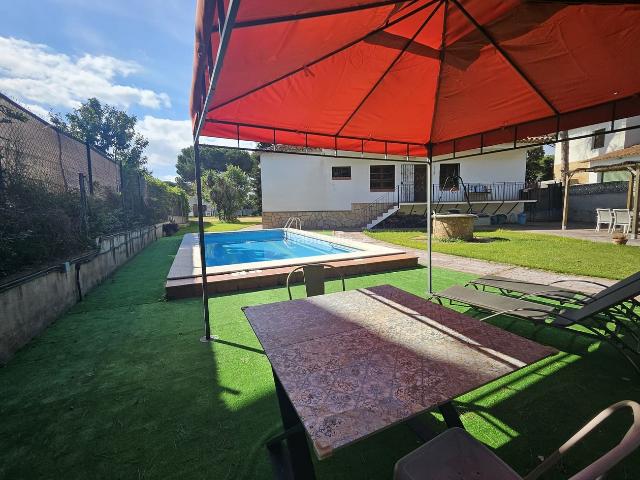 Chalet en venta en Cànoves i Samalús. Espectacular casa rústica. Chalets Cànoves i.