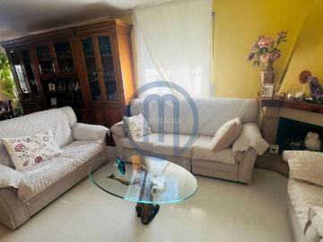 Chalet en venta en Cànoves i Samalús. La Casa que Invita a Quedarse. Chalets Cànoves i.