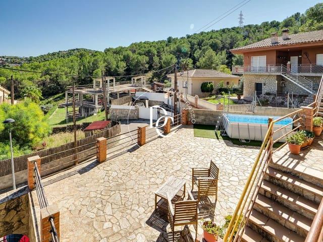 Chalet en venta en Canyelles, Barcelona
