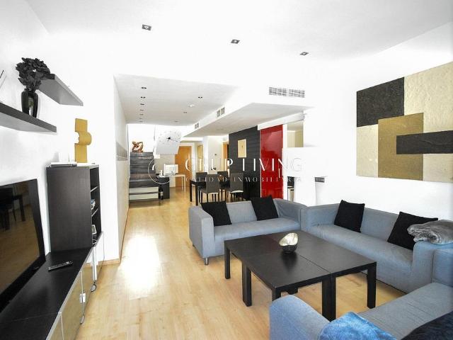 Chalet en venta en calle Nicaragua, Canyelles, de 169 m² 4 habitaciones por 599.000
