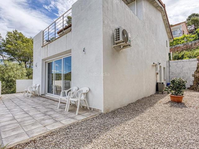 Chalet en venta en Canyelles. Espectacular casa a 4 vents a Canyelles El llar dels teus somnis a un pas de la platja. Chalets.