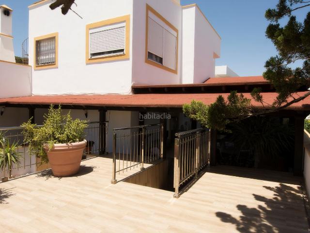 Chalet en venta en Carboneras. OCASION CHALET EN CARBONERAS. Chalets.