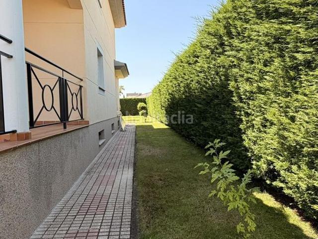 Chalet en venta en Carbajosa de la Sagrada. Carbajosa de la SagradaChalet. Chalets Carbajosa de la.
