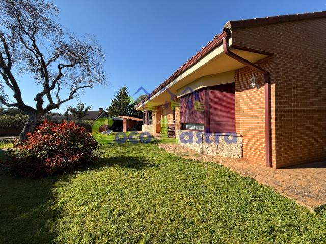 Chalet en venta en Carrascal de Barregas. Chalets Carrascal de.