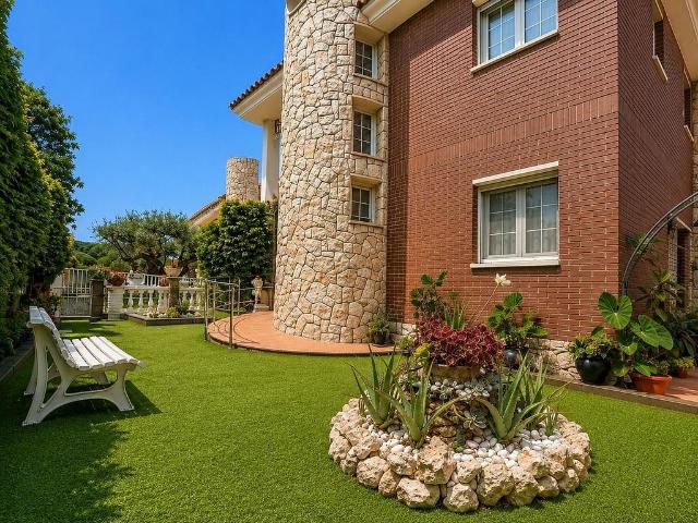 Chalet en venta en carretera D'alcolea del Pinar, Reus, de 303 m² 6 habitaciones por 650.000