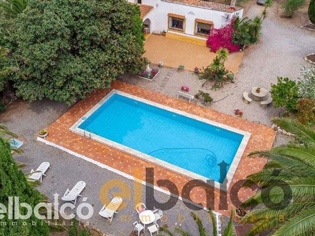 Chalet en venta en carretera D'alcover, Valls, de 110 m² 3 habitaciones por 294.000