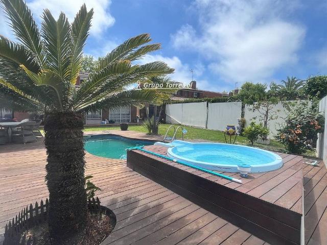 Chalet en venta en carretera Sanatori, Calafell, de 141 m² 4 habitaciones por 495.000