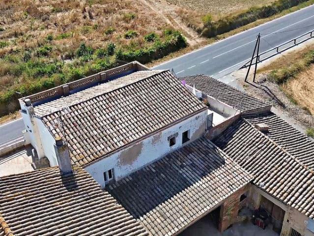 Chalet en venta en carretera Sant Martí Sarroca, Vilafranca del Penedès, de 1.000 m² 10 habitaciones por 398.000