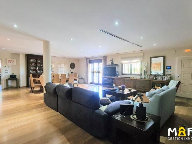 Chalet en venta en Cartagena, La Manga Club. CHALET EXCLUSIVO. Chalets.