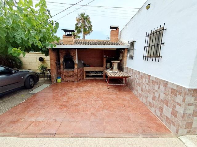 Chalet en venta en Cartagena, Los Urrutias. Chalet adosado en venta en Urbanización La Fuensanta, Cartagena, 3 Dormitorios y Terreno de 950 m2. Chalets.