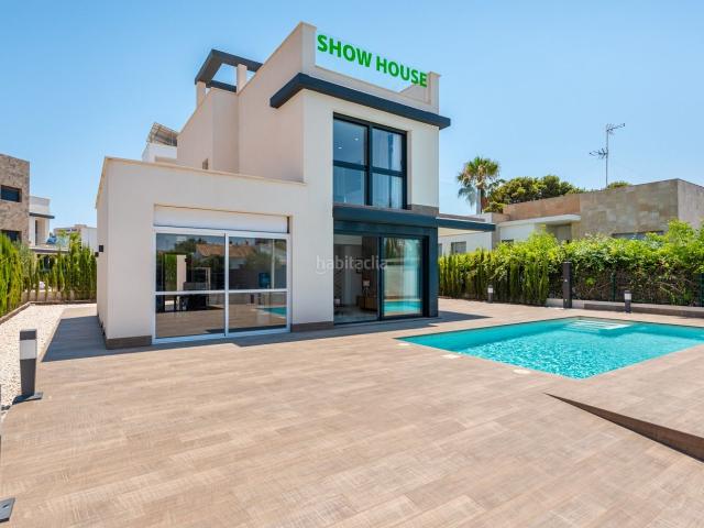 Chalet en venta en Cartagena, Playa Honda Playa Paraíso. Villa de 4 dormitorios en venta en Playa Honda, con piscina. Chalets.