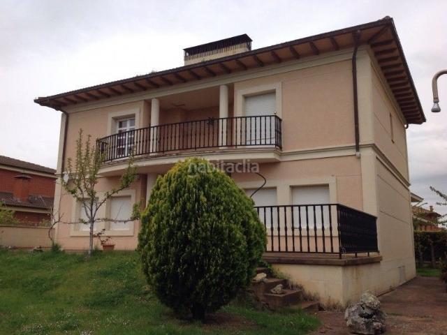 Chalet en venta en Casalarreina. Chalets.