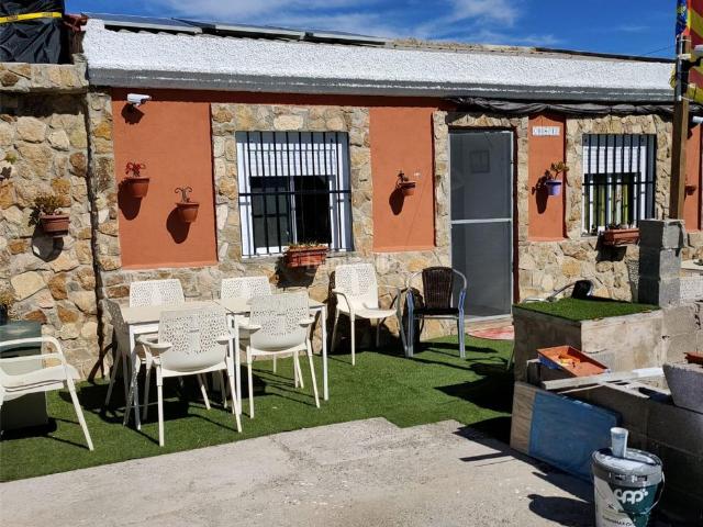 Chalet en venta en Casinos. Chalets.