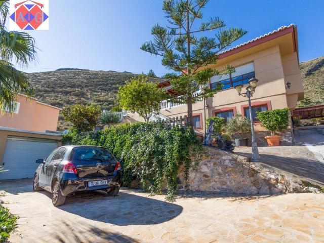 Chalet en venta en Castell de Ferro. 0110 Chalet en Zona Residencial, El Romeral. Chalets Castell de.