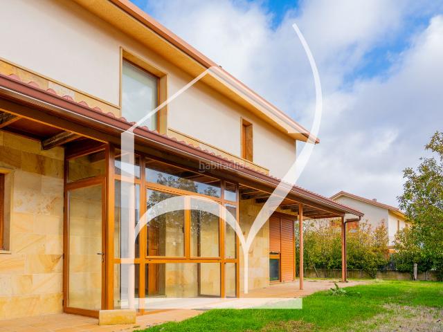 Chalet en venta en Castellanos de Moriscos. Chalet independiente en Castellanos de Moriscos. Chalets Castellanos de.