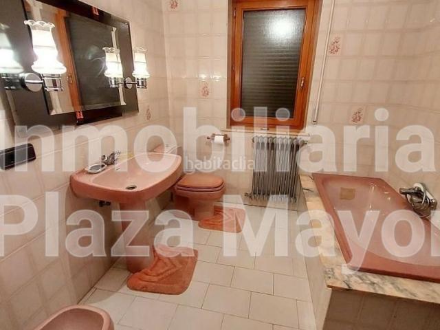 Chalet en venta en Castellanos de Villiquera. 4018 IMPRESIONANTE CHALET INDIVIDUAL. Chalets Castellanos de.